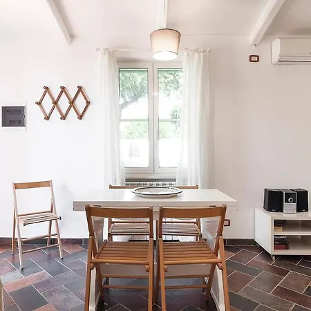 La Cesa House *