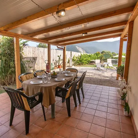 La Cesa House